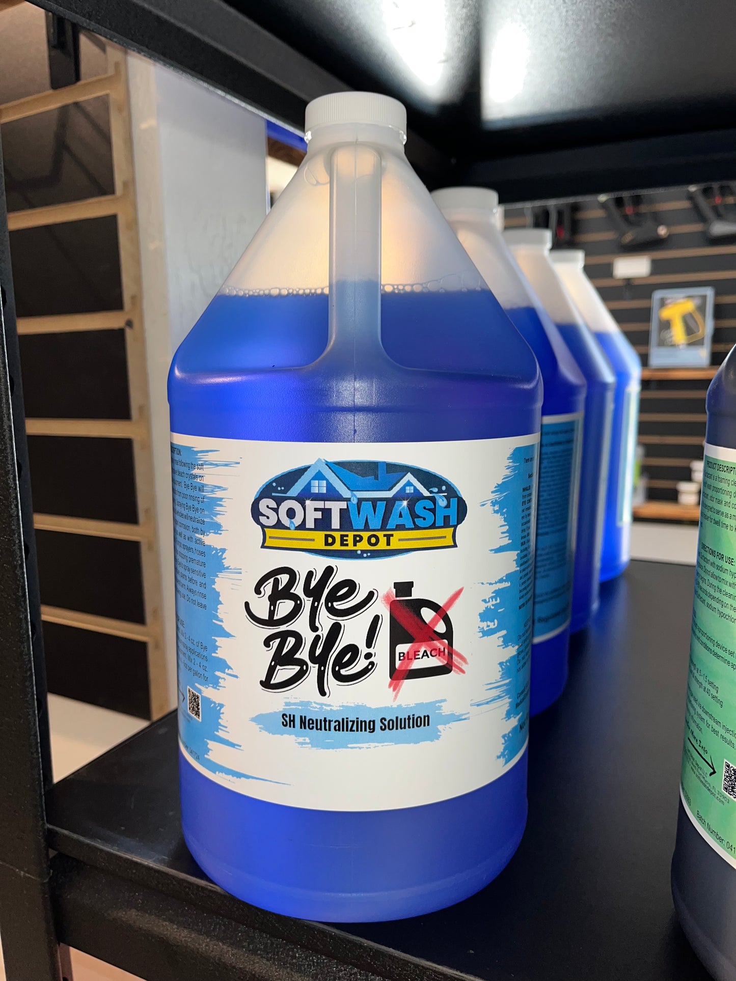 SWD SH/Bleach Neutralizer Case (4 Gallons)